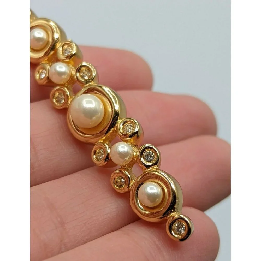 Signed Christian Dior Gold Tone Crystal Rhinestone Faux Pearl Bar Pin Brooch - Picture 3 of 9